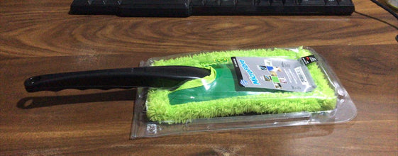 Microfiber duster for car with large brush for effective dusting